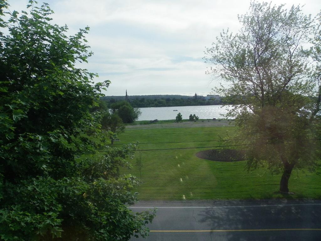 The Colonel'S In Bed And Breakfast Fredericton Phòng bức ảnh