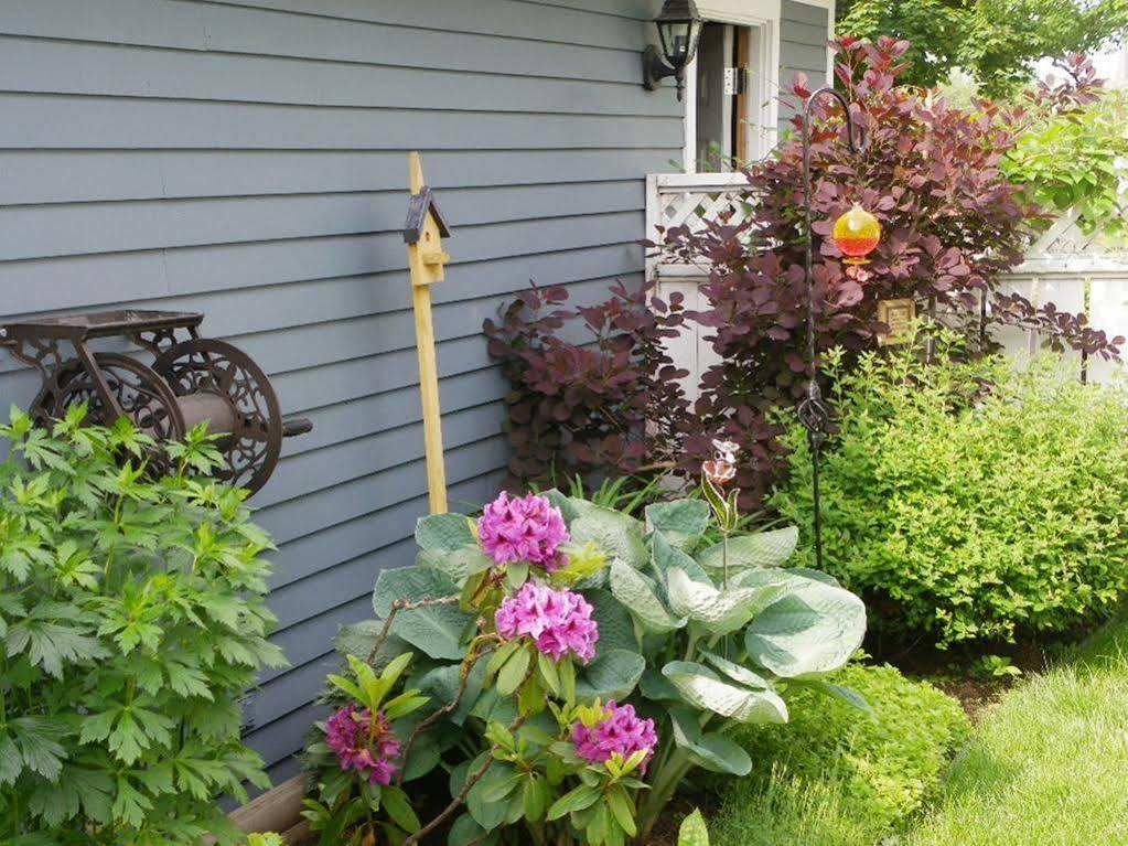 The Colonel'S In Bed And Breakfast Fredericton Ngoại thất bức ảnh